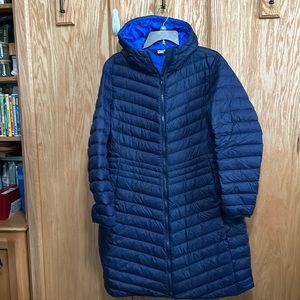 Lands’End women’s Packable down coat. Size XL

[H]